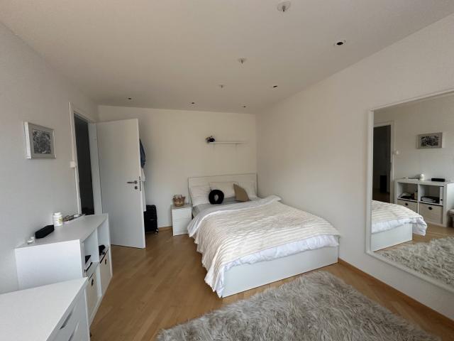 Zimmer mieten in Einigen, Zürich
