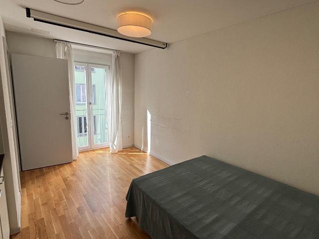 Zimmer mieten in Einigen, Zürich