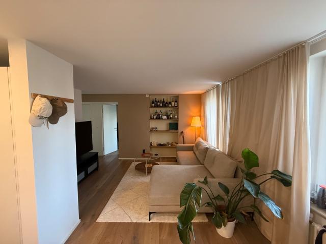 Zimmer mieten in Einigen, Zürich