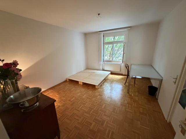 Zimmer mieten in Einigen, Zürich
