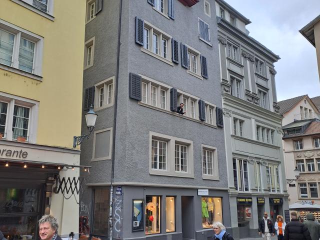 Zimmer mieten in Einigen, Zürich