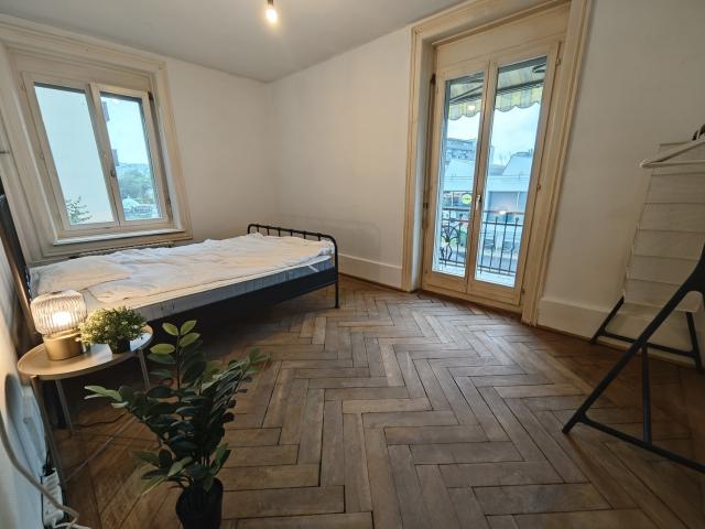 Zimmer mieten in Einigen, Zürich
