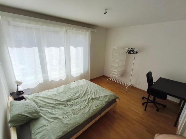 Zimmer mieten in Einigen, Zürich