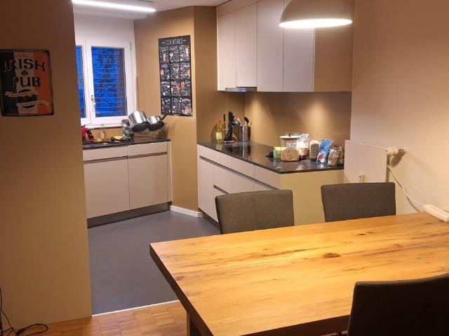 Zimmer mieten in Einigen, Zürich