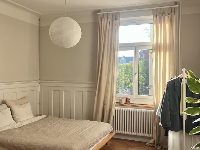 Zimmer mieten in Einigen, Zürich