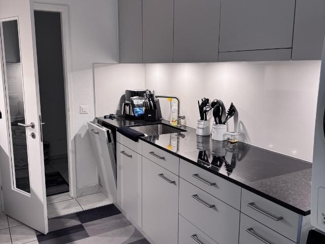 Zimmer mieten in Einigen, Zürich
