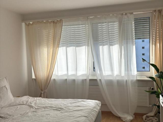 Zimmer mieten in Einigen, Zürich