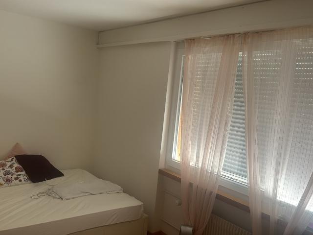 Zimmer mieten in Einigen, Zürich