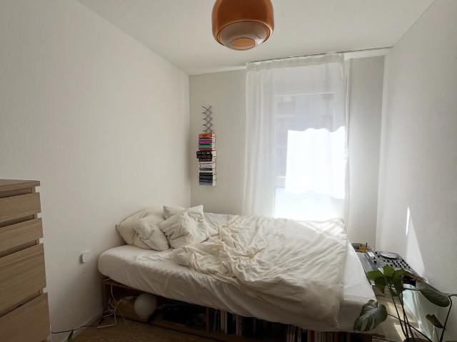 Zimmer mieten in Einigen, Zürich