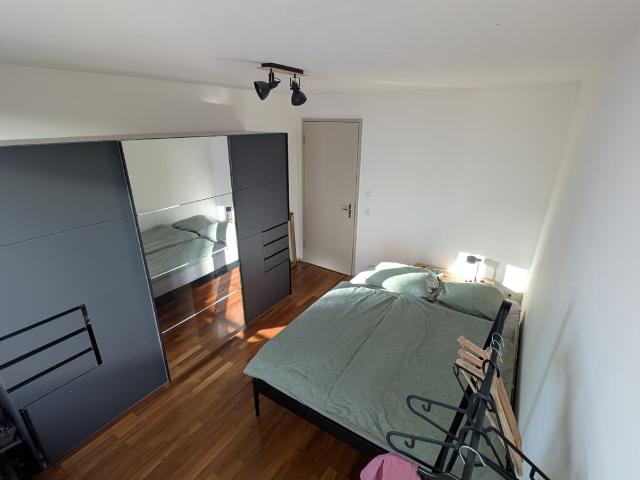 Zimmer mieten in Einigen, Zürich