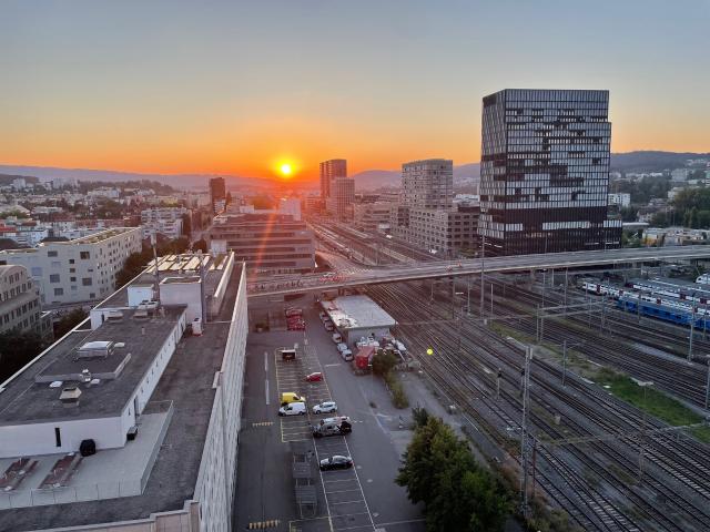 Zimmer mieten in Einigen, Zürich