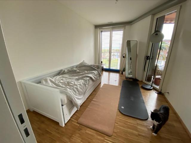 Zimmer mieten in Einigen, Zürich