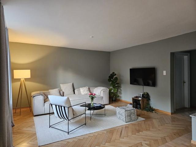 Zimmer mieten in Einigen, Zürich