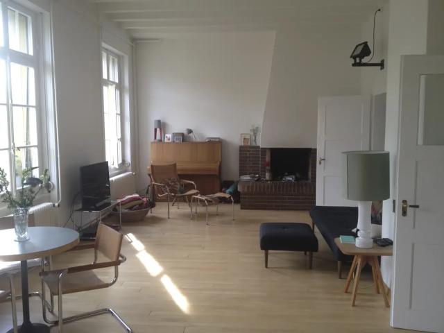 Zimmer mieten in Einigen, Zürich