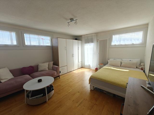 Zimmer mieten in Einigen, Zürich