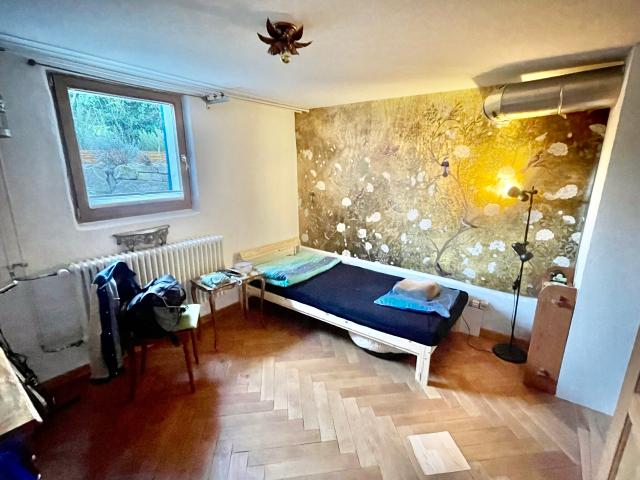 Zimmer mieten in Einigen, Zürich