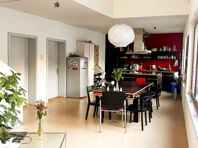 Zimmer mieten in Einigen, Zürich