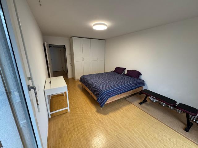 Zimmer mieten in Einigen, Zürich