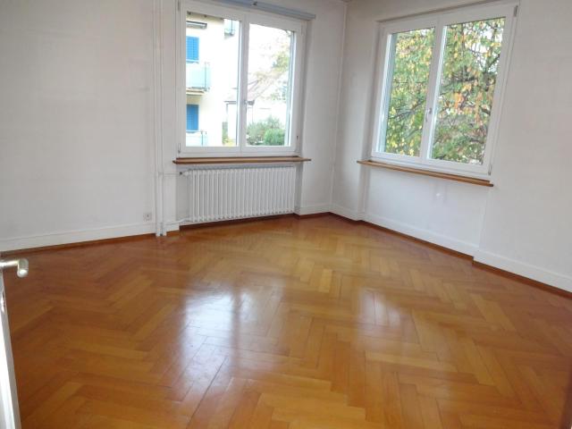 Zimmer mieten in Einigen, Zürich