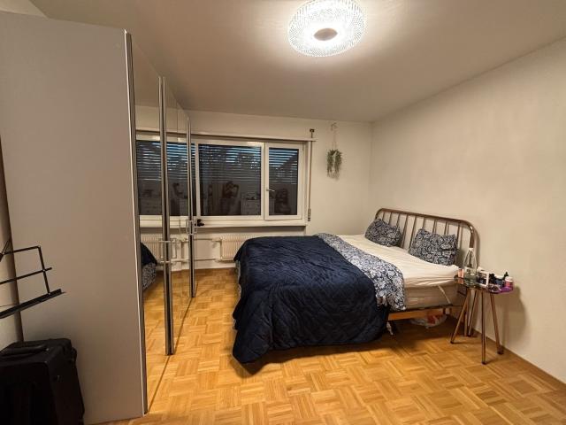 Zimmer mieten in Einigen, Zürich