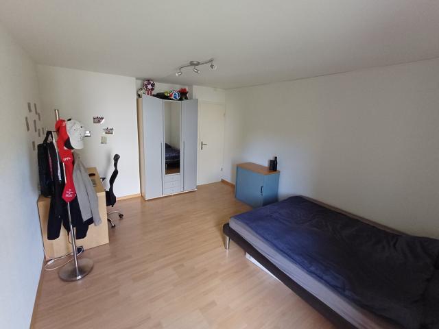 Zimmer mieten in Einigen, Zürich
