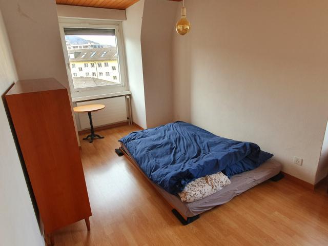Zimmer mieten in Einigen, Zürich