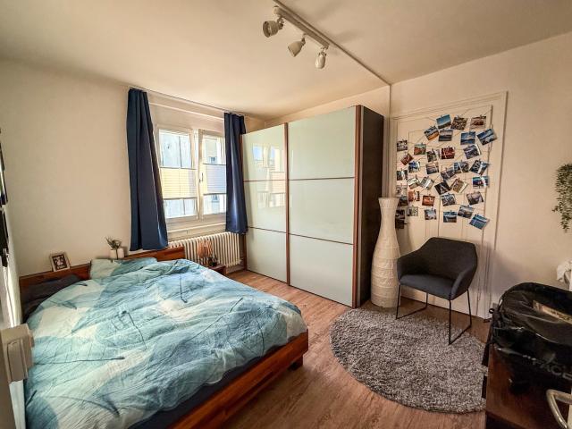 Zimmer mieten in Einigen, Zürich