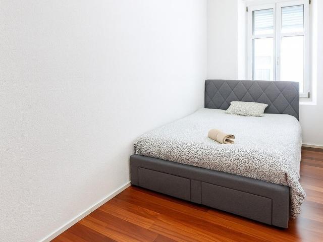 Zimmer mieten in Einigen, Zürich