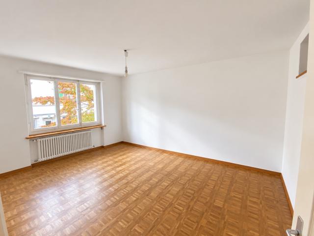 Zimmer mieten in Einigen, Zürich