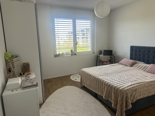 Zimmer mieten in Einigen, Zürich