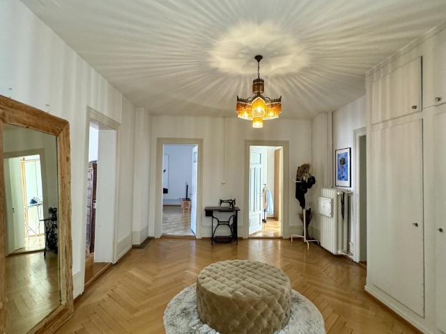 Zimmer mieten in Einigen, Zürich