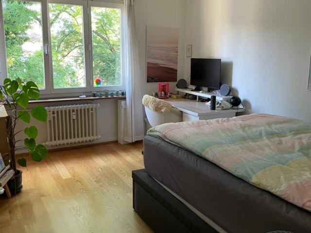 Zimmer mieten in Einigen, Zürich
