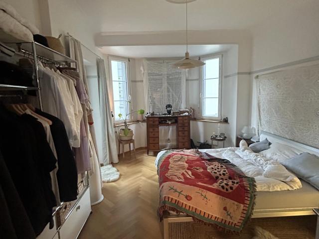 Zimmer mieten in Einigen, Zürich