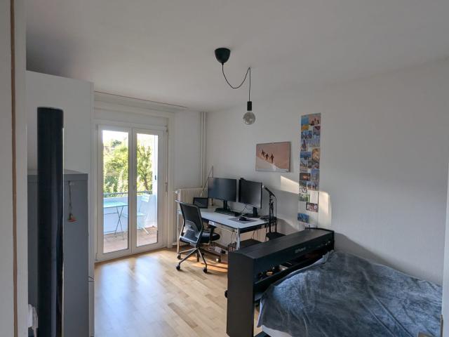 Zimmer mieten in Einigen, Zürich