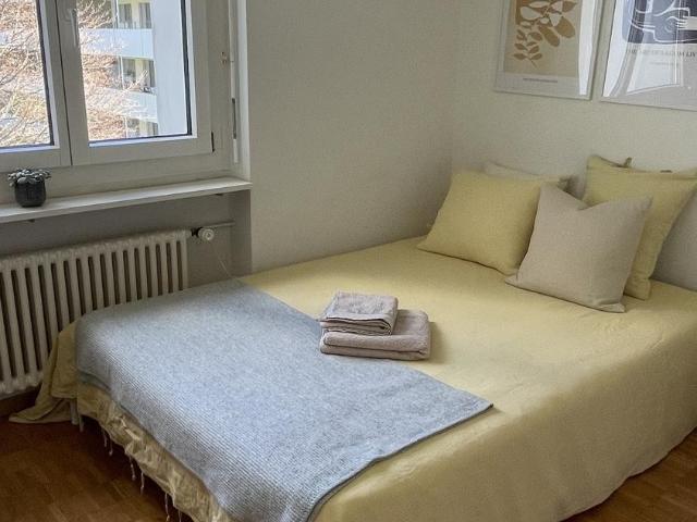 Zimmer mieten in Einigen, Zürich