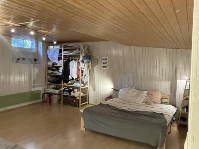 Zimmer mieten in Einigen, Zürich