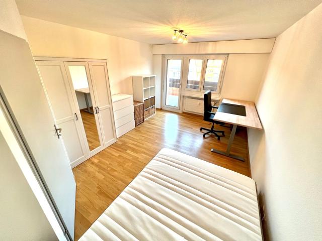 Zimmer mieten in Einigen, Zürich