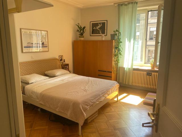 Zimmer mieten in Einigen, Zürich