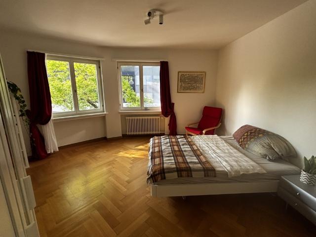 Zimmer mieten in Einigen, Zürich