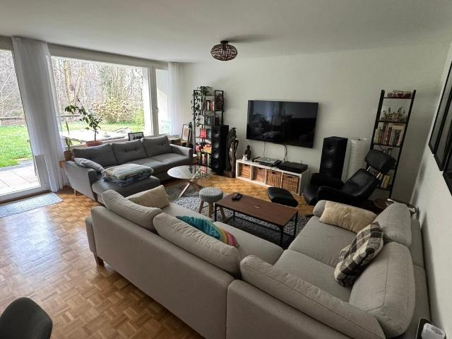 Zimmer mieten in Einigen, Zürich