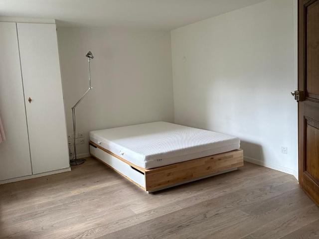 Zimmer mieten in Einigen, Zürich