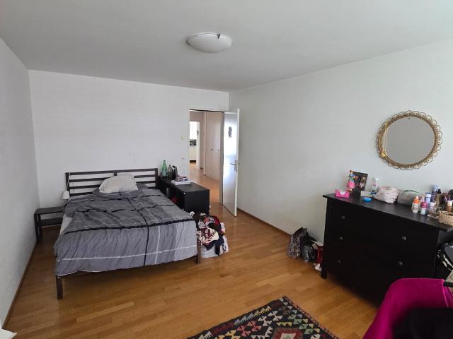 Zimmer mieten in Einigen, Zürich