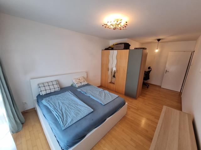 Zimmer mieten in Einigen, Zürich