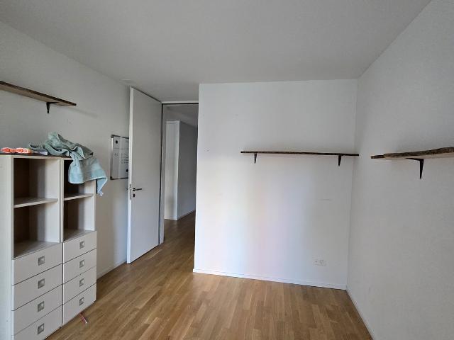 Zimmer mieten in Einigen, Zürich