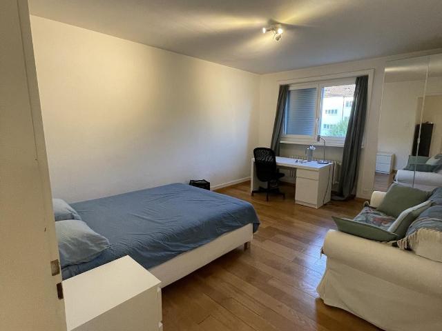 Zimmer mieten in Einigen, Zürich