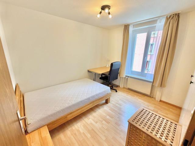 Zimmer mieten in Einigen, Zürich