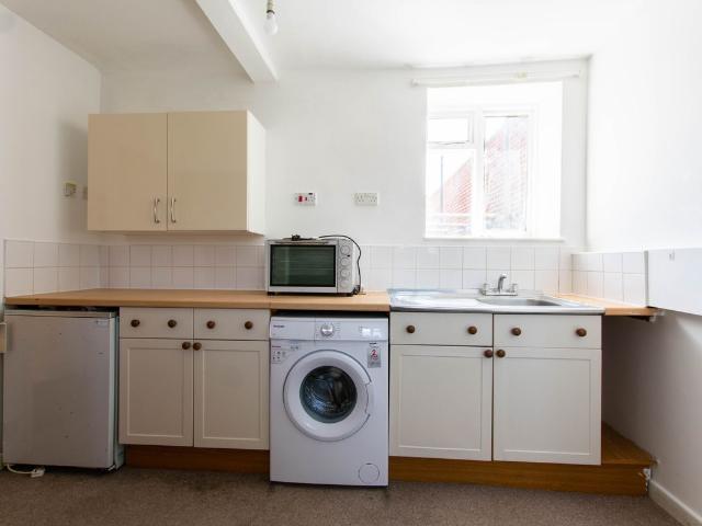 Studio for rent in Lynworth, Golden Valley