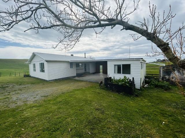 House for rent in Pahi, Northland