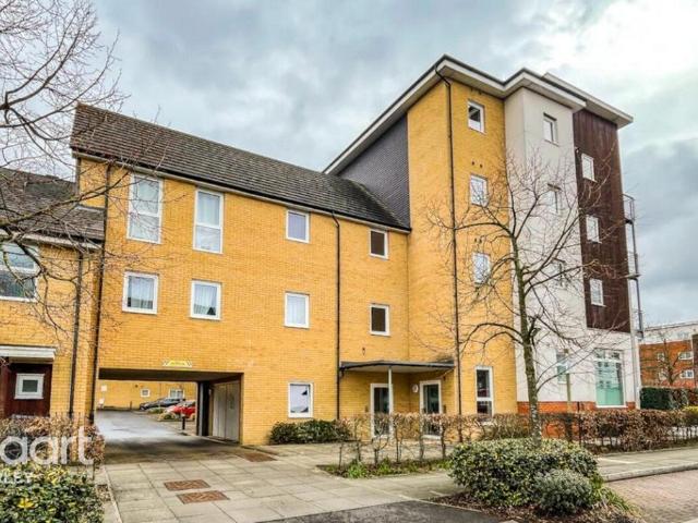 Apartment for rent in Kennet Island, Reading