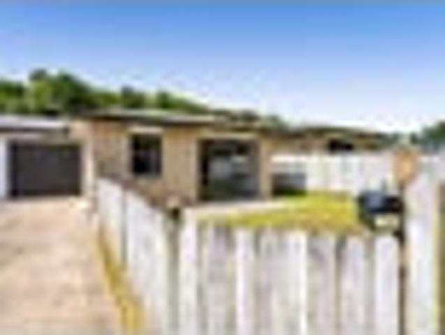 Townhouse for rent in Hillsborough, Taranaki